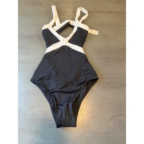NEW black L SPACE one piece swimsuit size 4 - Picture 1 of 2